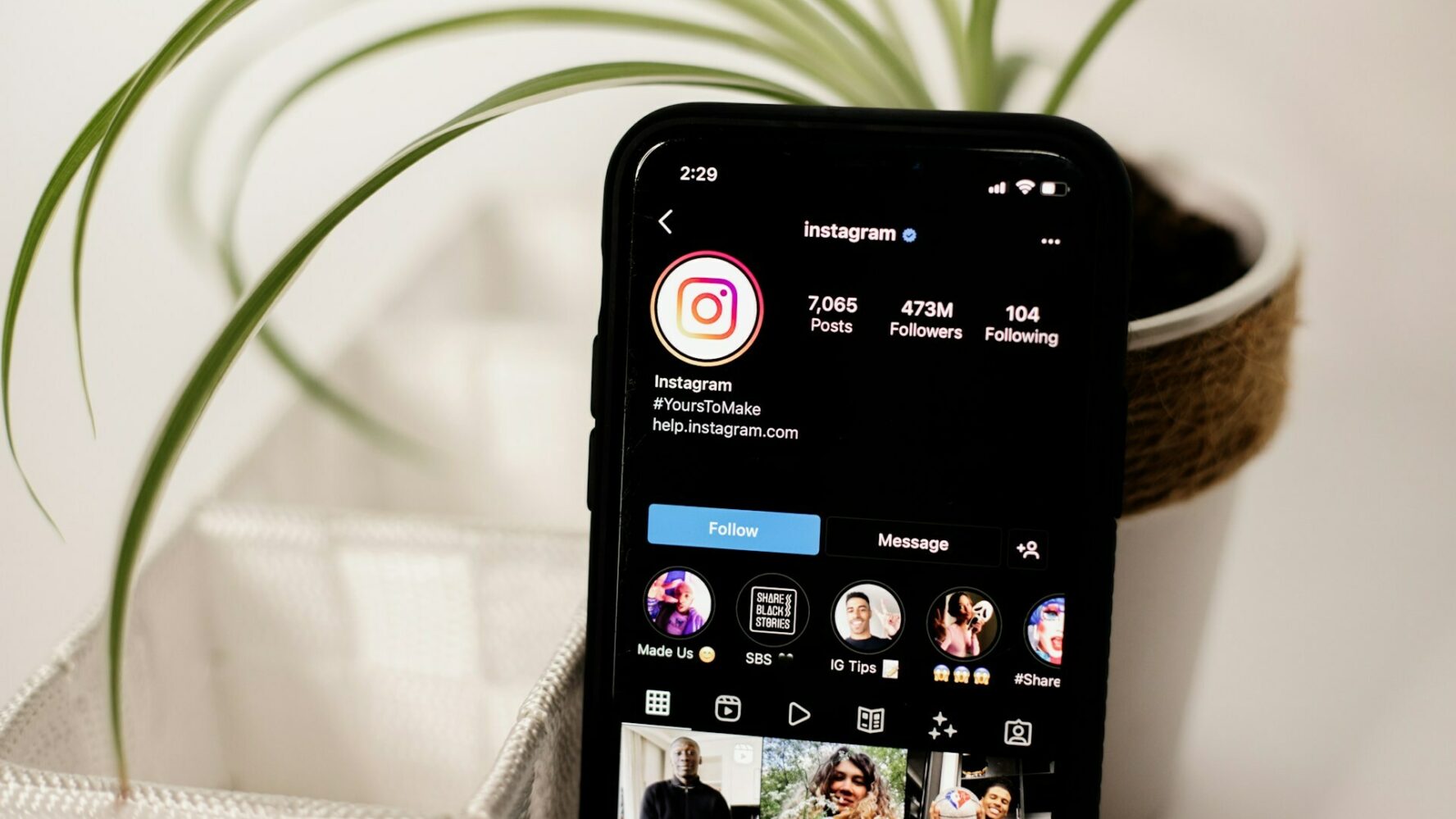 Images showing a phone on the Instagram profile