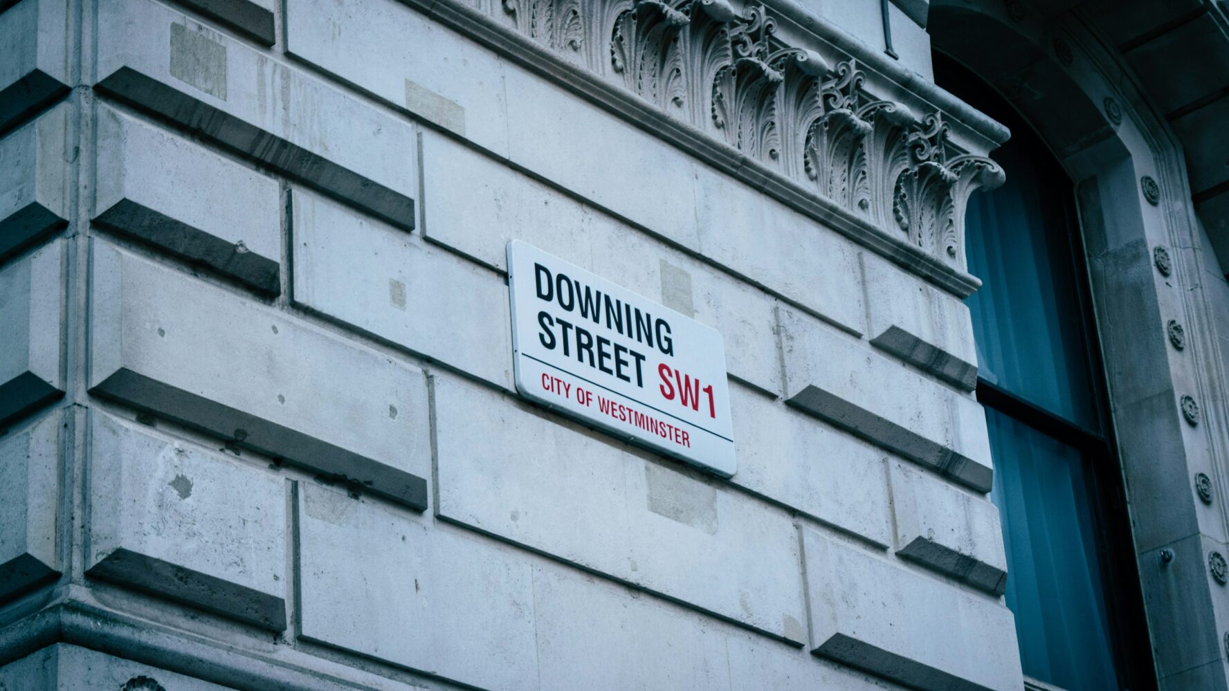 Downing street sign