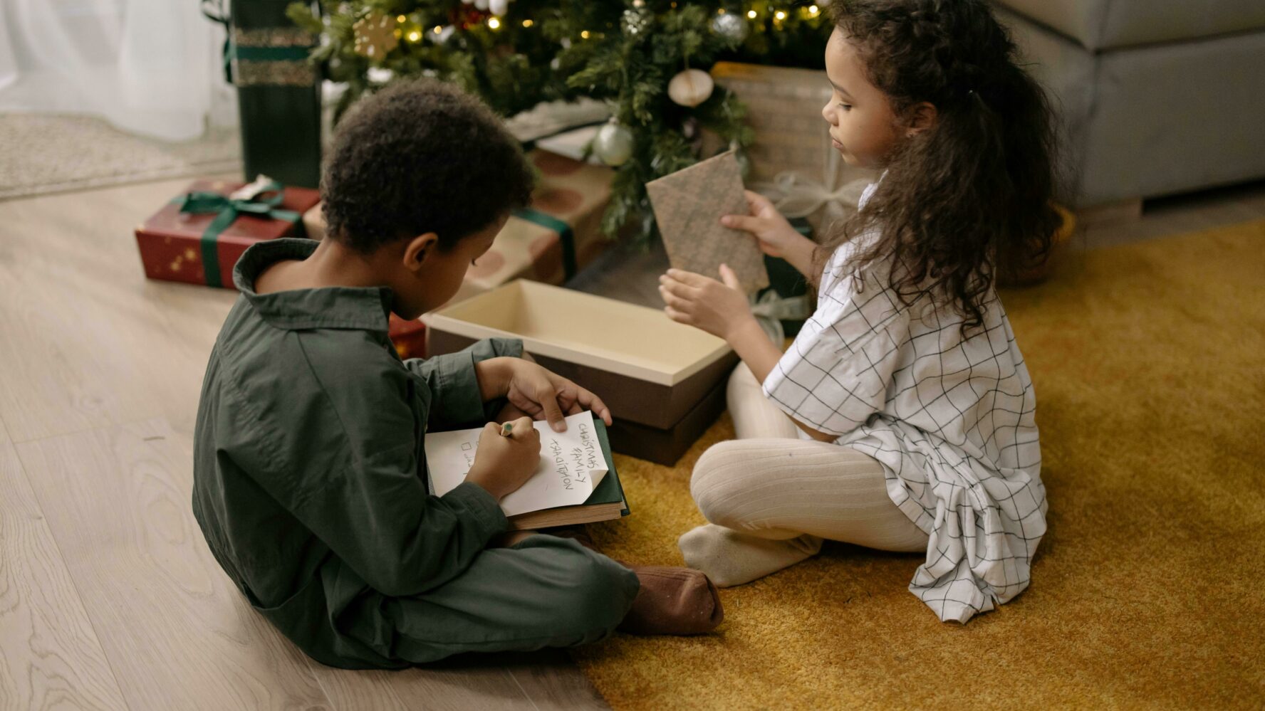 children writing letters